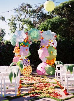 fuckyeahweddingideas:  A colorful umbrella arch!  Can this be my wedding, please? I won&rsquo;t have a groom&hellip; just me alone under this perfect arch, loving life.