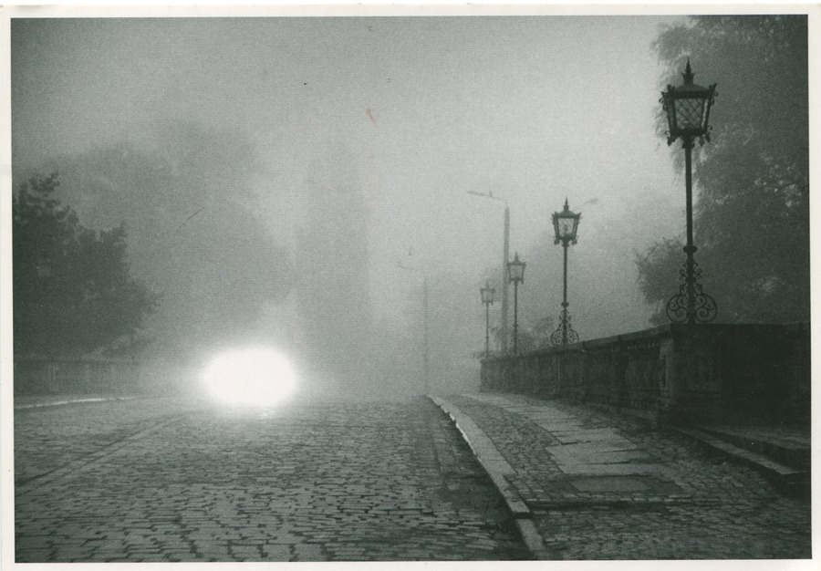 decadentpoland:  foundinmailbox:  Misty Wrocław Beautiful card from MaxusLottery