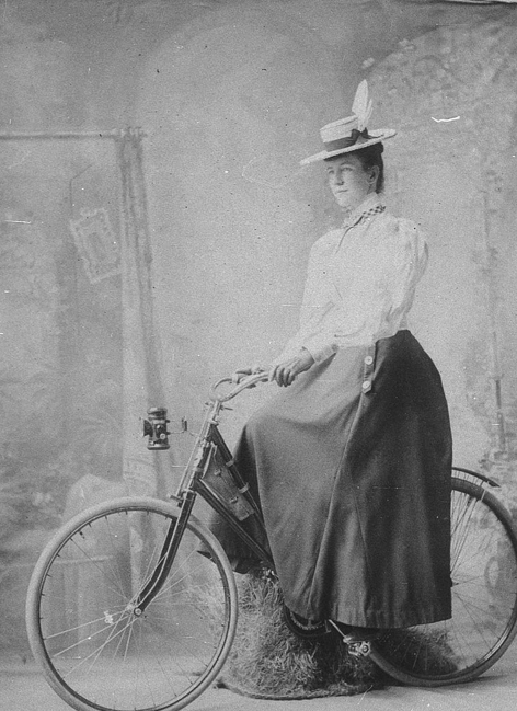 Vintage treat. Photos of Early 1900s Australian Bike Culture