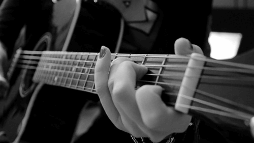 ROCK N' ROLL.