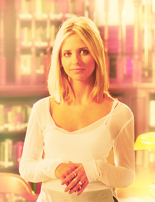 iambastionblack:  Omg yes Buffy’s hair was amazing that entire SEASON 