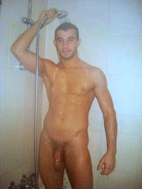hotboysofgermany:  HOT SHOWER