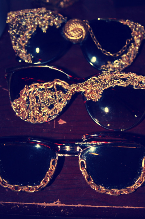 Fashion & the Unfashionable.