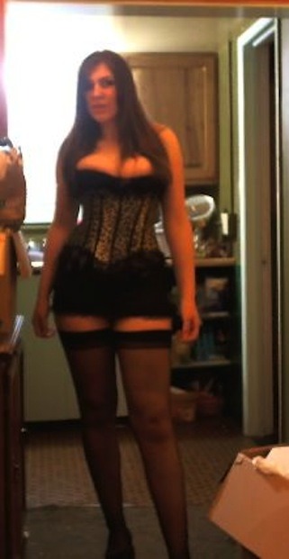 curveappeal:  Sexy is subjective. 18 5’9” 190 lbs 41-32-45