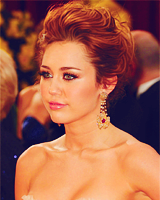 Porn Pics untouchedfeeling:  Miley Cyrus Hair Appreciation