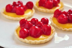 foodforjubilee:  cherry vanilla tarts - The Domestic Mama &amp; The Village Cook (RECIPE)  @AdorableBipolar