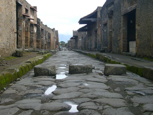 jaloisiosoares: Rua de Pompeia, Itália on Flickr.