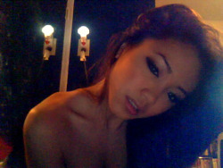 ninasaechao:  Quickness, webcam pictures