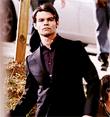 lizzie-darcy:  tvd challenge (x) - A character you thought you would never like the way you like now (day 03)↳Elijah Mikaelson 