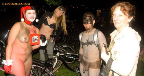 houseoferebus:  More of last year’s “Harley Quinn Cosplay Girl” at Chicago’s World Naked Bike Ride.