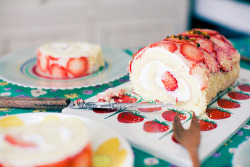  Strawberry rollcake (by fotografer_san) 