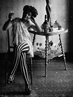 frenchtwist:  via rrrick:  Prostitutes of 1912  E.J Belloq - Storyville