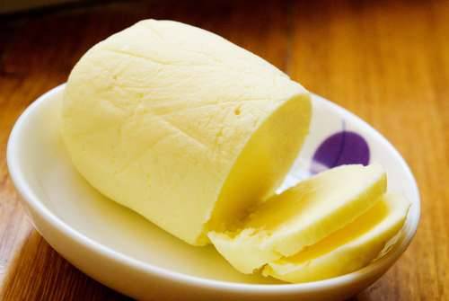 rainbowsandunicornscrafts:DIY Butter. You need about 8 oz (250 ml) of heavy cream and cheesecloth. O