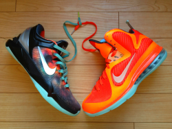 sneakerhead-chris:  Pure chaos to get these… 