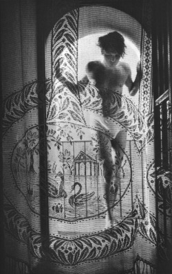 romantisme1812-blog:The boy behind the lace curtain by Herbert List (1936).