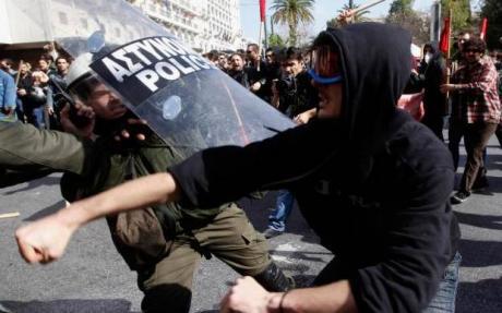 Colpiscine Uno Per Educarne Cento