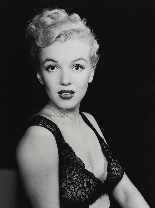 theniftyfifties: Marilyn Monroe by Edward Clark for Life magazine, 1950.