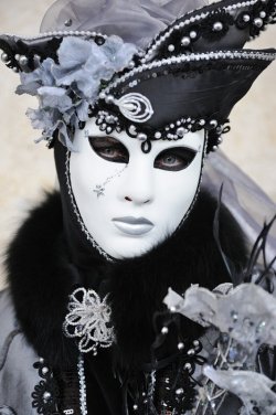 myvenetianmask:  Black & White 