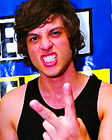 h-eysoul-deactivated20121011:  Here’s my number, so call me maybe. ↳ Chay Suede. 