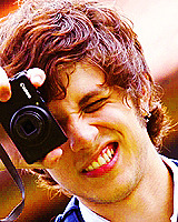 h-eysoul-deactivated20121011:  Here’s my number, so call me maybe. ↳ Chay Suede. 