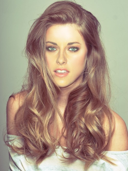 hadesisfab:  THIS IS EVEN FUCKING KRISTEN STEWART DID SHE EVER HAVE THAT HAIR NO