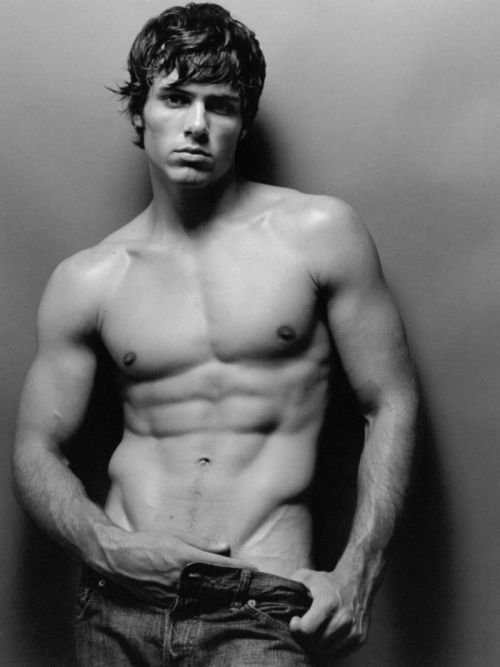  Zac Taylor 