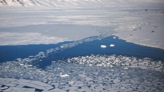 Melting Arctic causes snowier winters
Melting sea ice in the Arctic may be causing the snowier winters the northern hemisphere has experienced in the last 2 seasons.