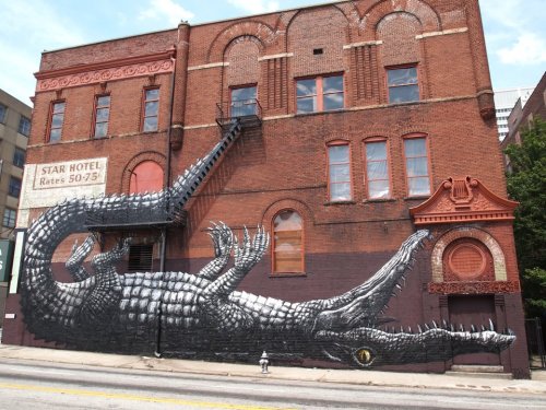 dollarsandcentsblog:
“Hugely awesome piece by street artist ROA in Atlanta, Georgia for the Living Walls Conference.
”