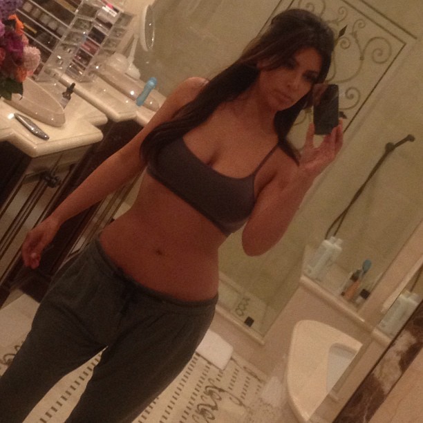  Kim K bathroom pic.[follow for loads more from this shapely hottie] - Certified #KillerKurves