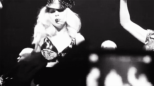 donatella eats me out