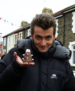  Top 6 David Tennant/food photos — asked by tardisalert 