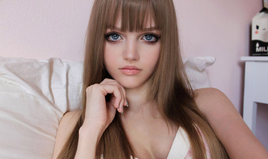 Little girls dolls teens models