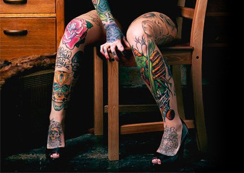 i love piercings and tattoos