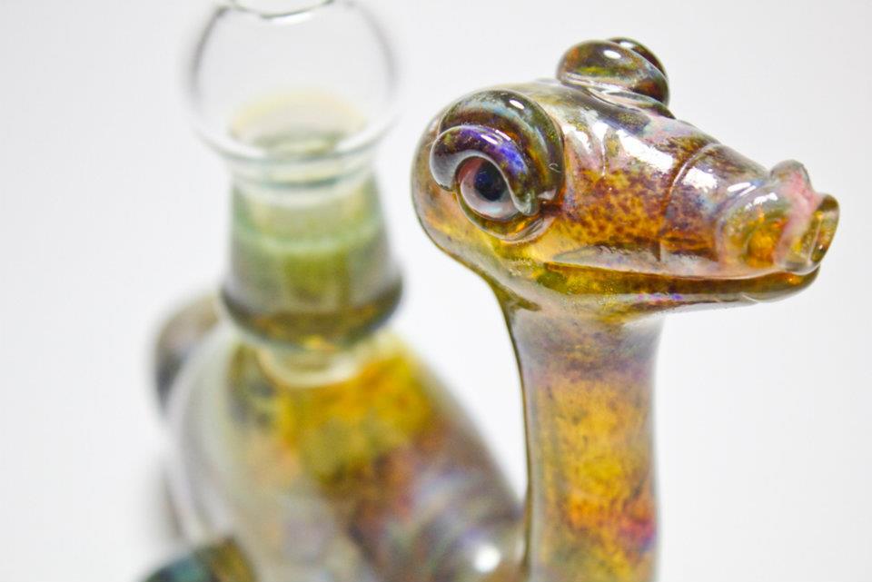 smotpoke:  Elbo Dabasaurus  High End Glass Blog 