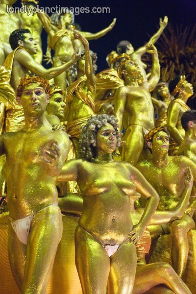 2 much nudity : Vila Isabel samba school