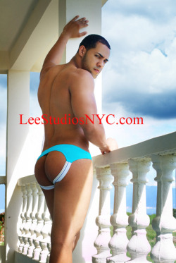 leestudiosnyc:  Did someone say HUMP DAY????