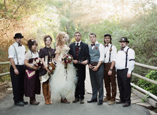 nightmareloki:yawedzoro:Victorian Steampunk Wedding/CRY WEEP SOBELLEC LOOK IT’S THE WEDDING YO