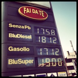 Esticazzi? #Igerspadova#Italia#Italy#Padova#Europe#Gasoline#Eni#Polworld (Taken With