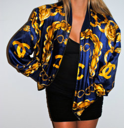 asap-kanyezzy:  Vintage Chanel , Blonde &lt;3 