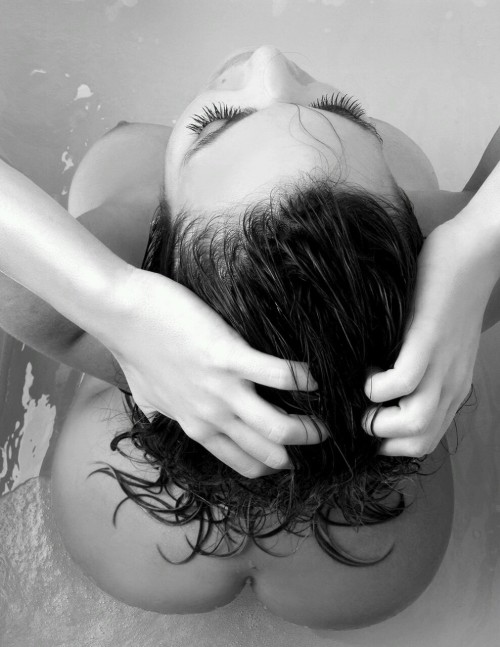 spt54:  Follow:  http://spt54.tumblr.comhttp://alin3inth3sand.tumblr.comhttp://xxx54.tumblr.com  Re-blog 
