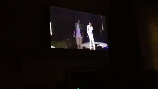 harrys-third-nipple:  cantloveyou-morethanthis:  Niall singing Zayn’s solo in More