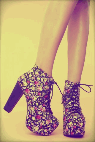 BRENDΔ.