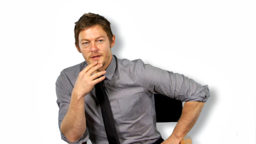 jcjoeyfreak: Some big ‘n juicy caps of Norman from that Huffington Post interview. This is also my 