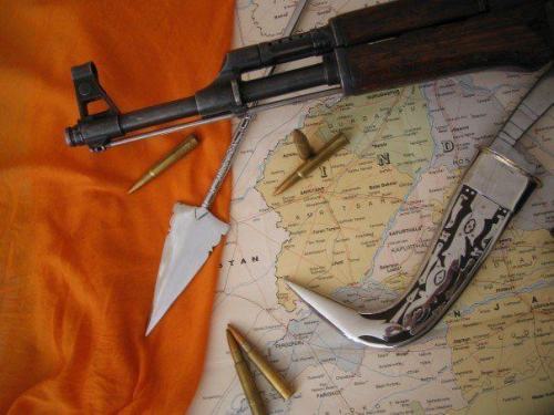 banwait:  The revolution is not an apple that falls when it is ripe. You have to make it fall.— Che Guevara 