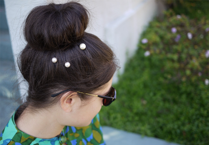 Chanel Pearl Hairpins | Honestly WTF
Remember those hair things in the 90’s that were like a gem or butterfly with a circular piece of metal that you twisted into your hair? What were they called?! I just remember seeing Rachel wearing them on...