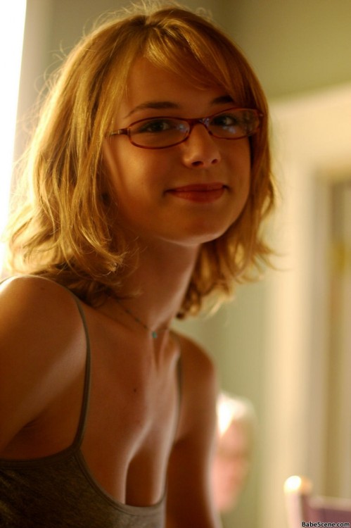 onenightr:Sexy blonde with glasses. View entries from this blog and our other blogs: Naked Tumblr 