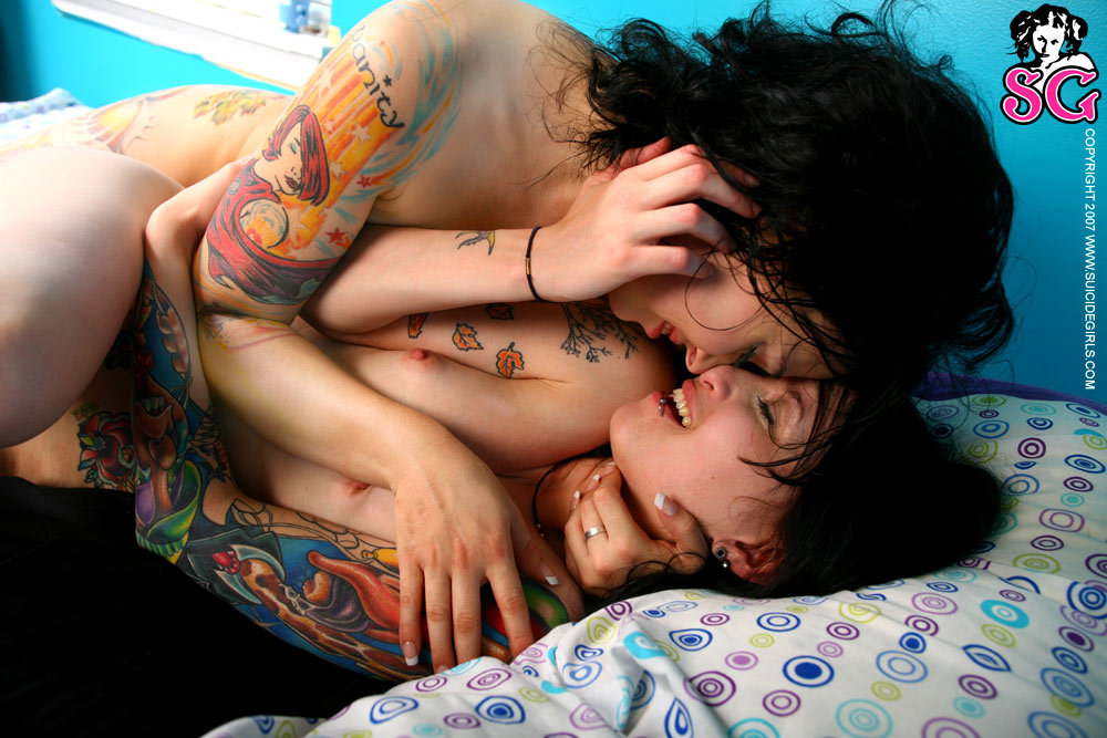 lipsticklesbians:  Suicide Girls Lipstick Lesbians Collection!