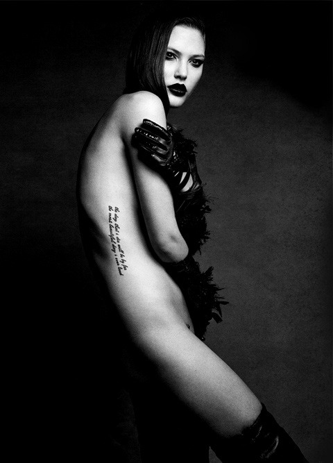 strangelycompelling:  Catherine McNeil by Patrick Demarchelier SC! | FB  §—