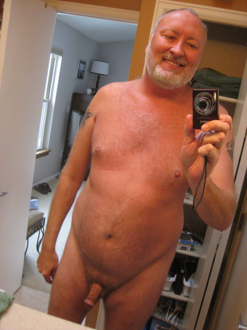http://senioretgay2.tumblr.com/post/18721086681