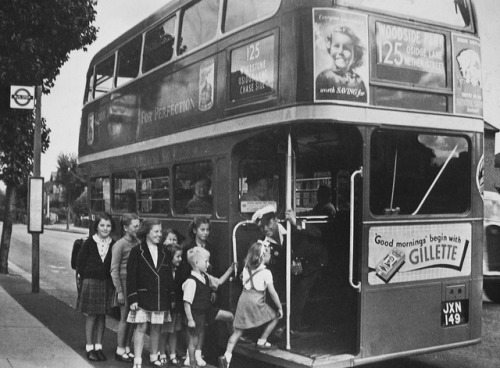 thelondonwelost: How it used to be ! London transport RT1121 Southgate 1949. by Ledlon89 on Flickr. 